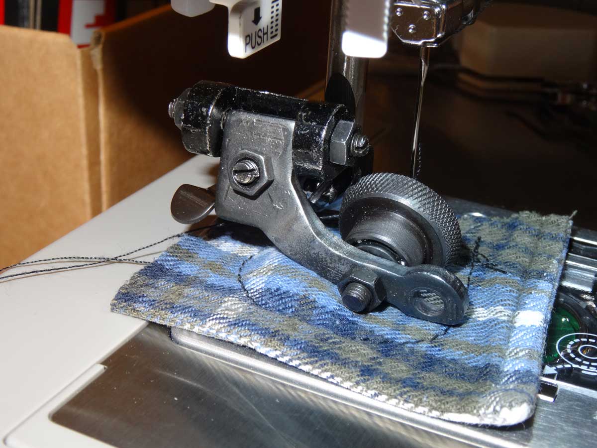 Roller foot conversion for Singer HD6335 sewing machine - April 2024